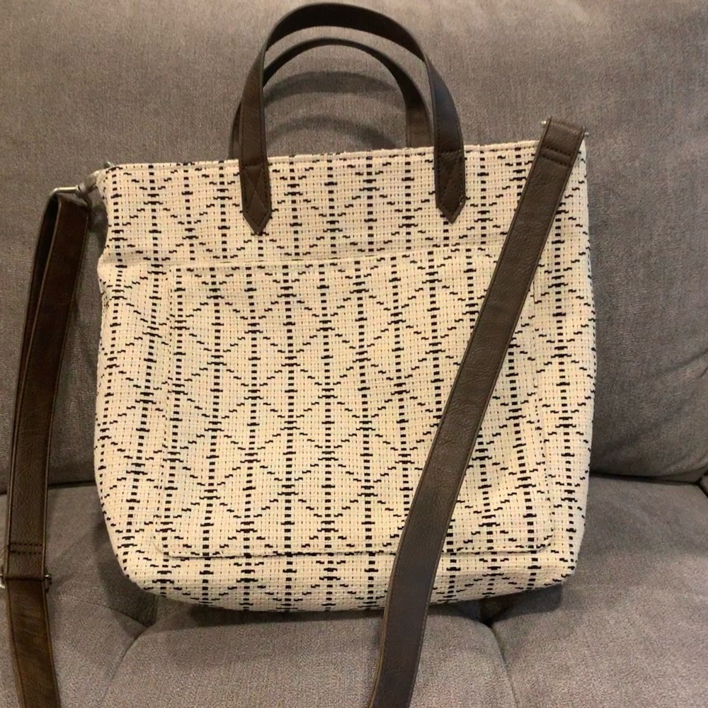 Thirty-One Window Shopper in Moroccan Tile Weave